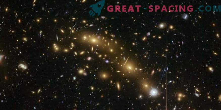 Galaktisk anpassning ses för 10 miljarder år