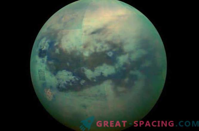 Titan pojawił się na nowych zdjęciach Cassiniego.