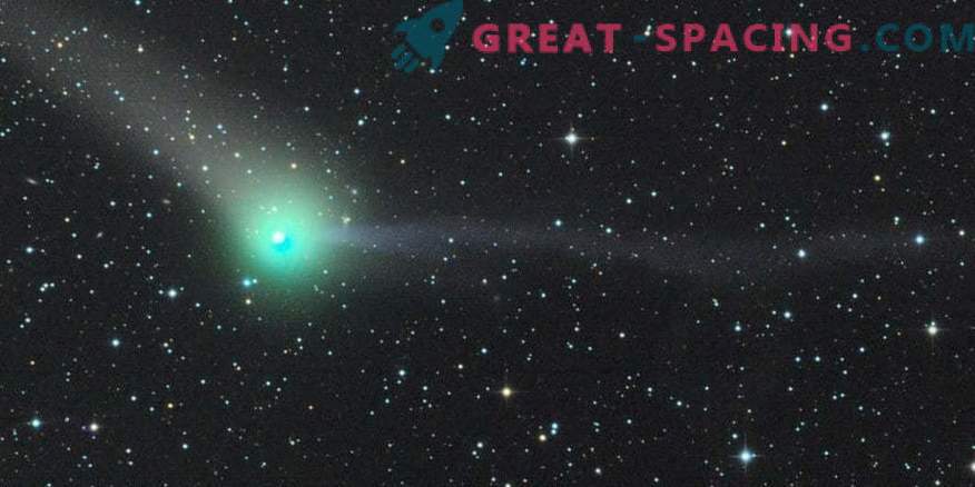Den första spetsen av kometen ger nya pussel