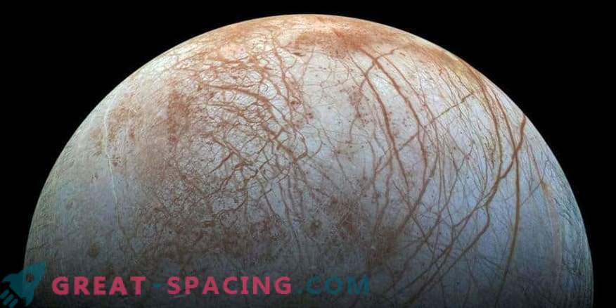 Jupiters satellit överraskar forskare med en konstig kall plats