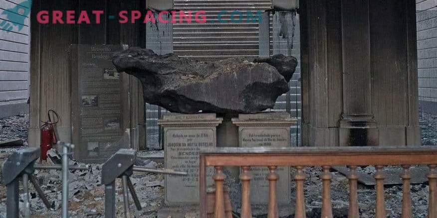 Den största brasilianska meteoriten lyckades överleva en allvarlig brand