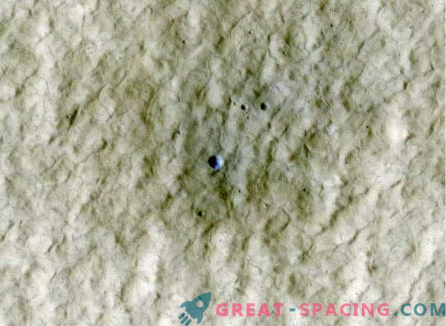 På Mars, fann de största inslagen av vattenis