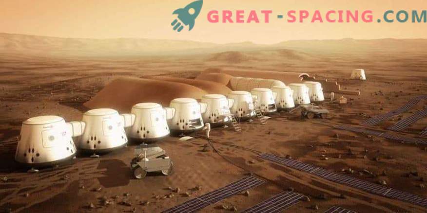 Ilon Musk föreslår att man skickar en koloni av robotar till Mars