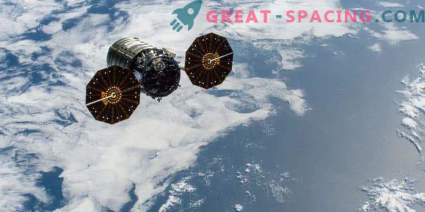 Cygnus rymdfarkoster fullbordar uppdragsbränd död