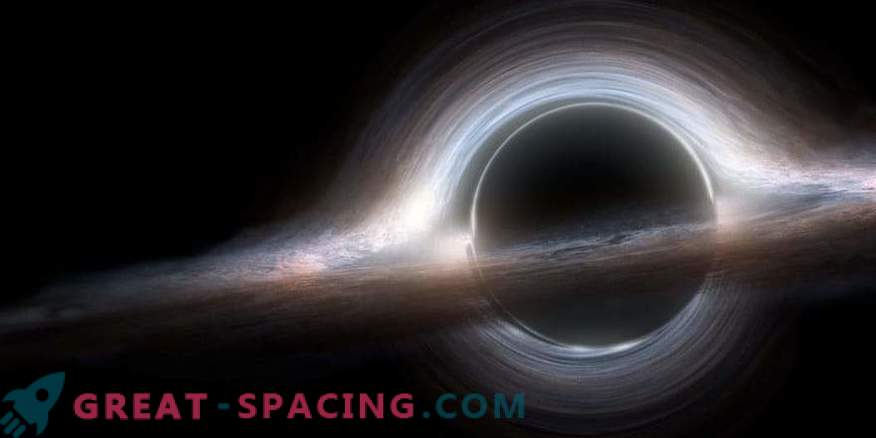Materialet faller i ett svart hål med en hastighet av 90 000 km / s!