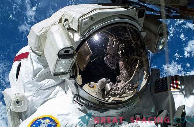 Vattenläckor från astronaututrymmena upptäckta