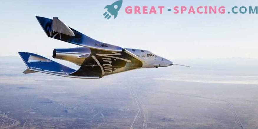 Ny SpaceShipTwo gör gratis första flygningen