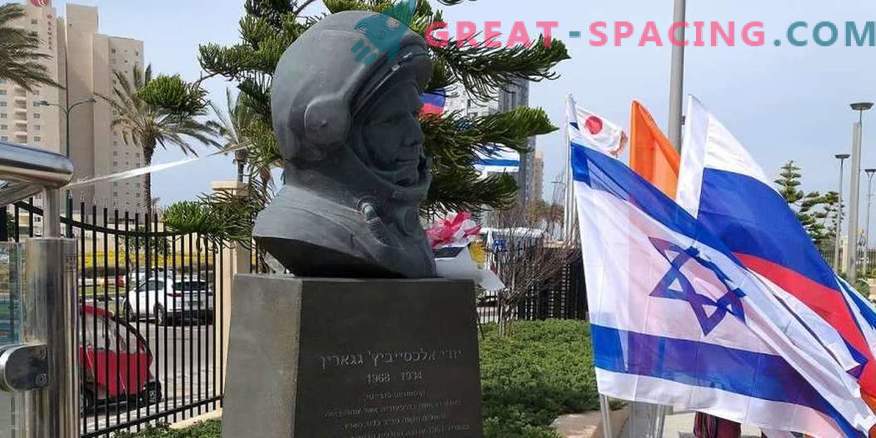 Monument till Yuri Gagarin uppförd i Israel