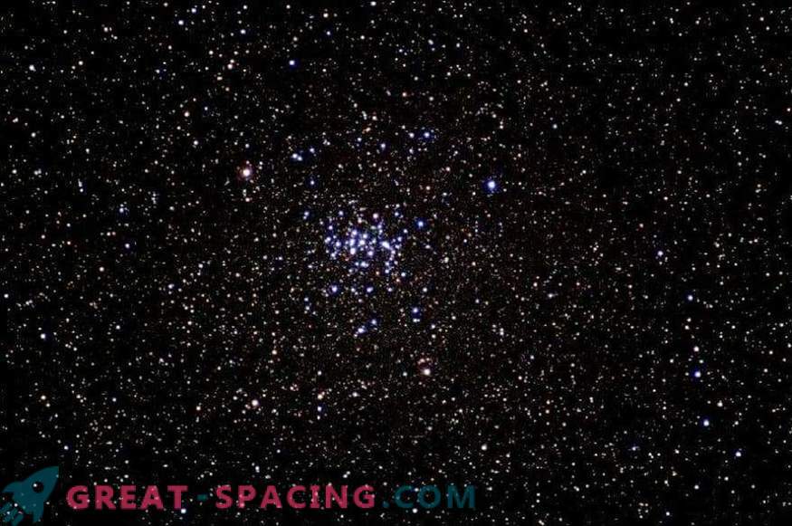En dubbelstjärna hittades i klustret NGC 2632
