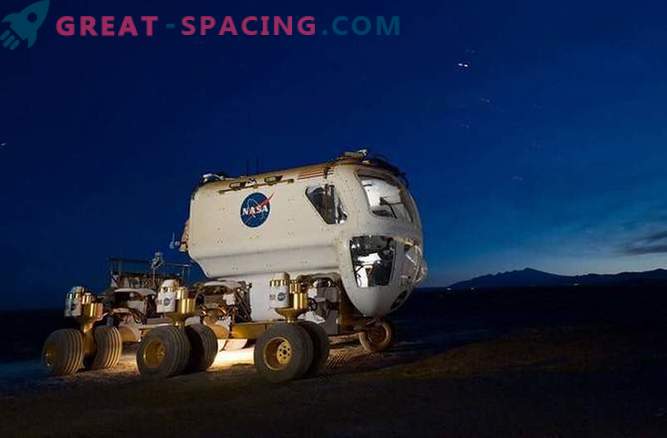 Bilder som visar utvecklingen av NASA-tekniken för ett flyg till Mars