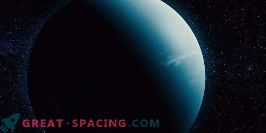 En stor kosmisk katastrof har kastat Uranus på sin sida