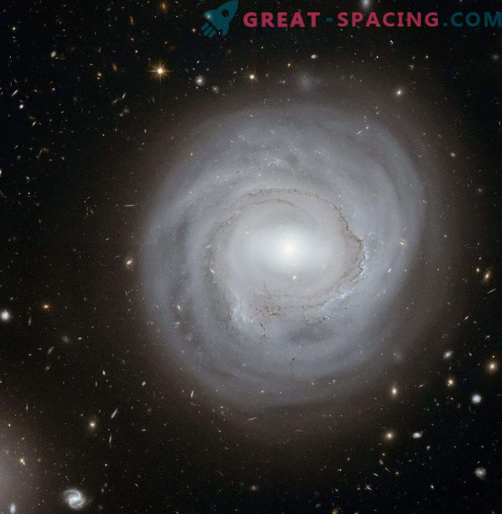 Svarta hål undertrycker födelsen av stjärnor i galaxer