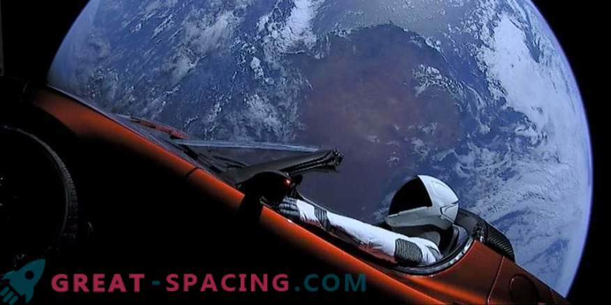 Pourquoi Ilon Musk a-t-il lancé Tesla dans l'espace