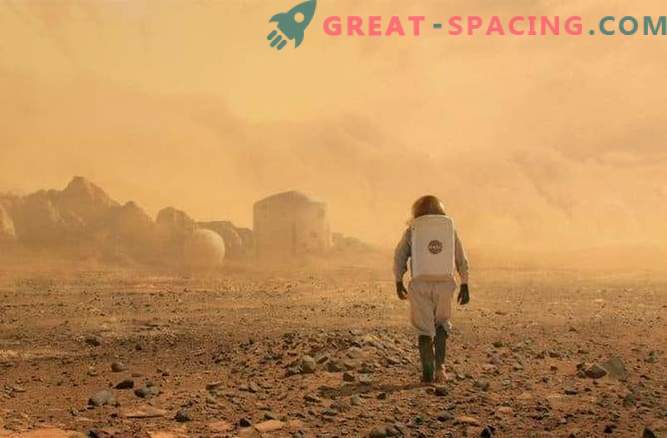 Martian: Science vs Fiction