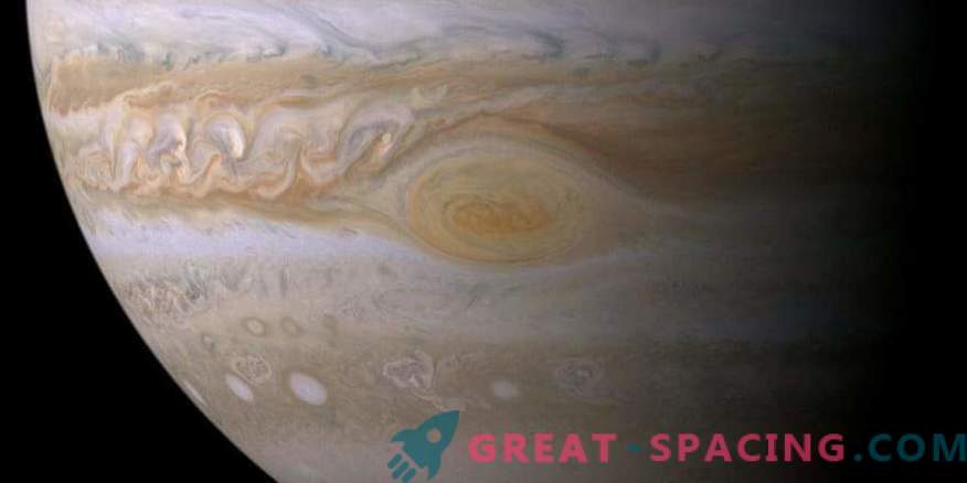 Ny information om Jupiter