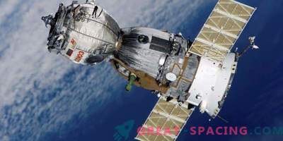 Unionens kapsel med astronauterna lanserade på ISS