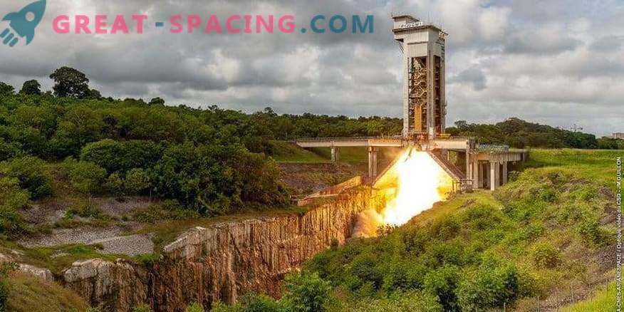Testmotorn startar för Vega-C raket