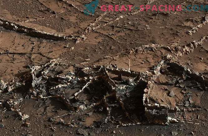 Studier av de antika vattnen i Mars av nyfikenhetens rover: foto