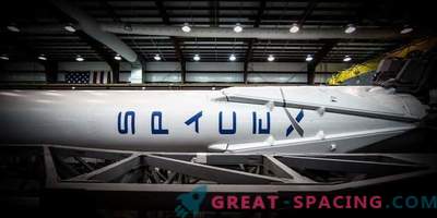 SpaceX skickar en kapsel till NASA.