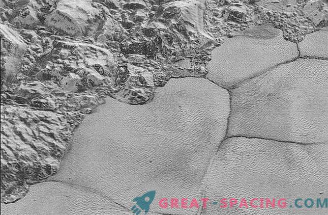 Unga i hjärtat: Plutos is är bara 10 miljoner år gammal