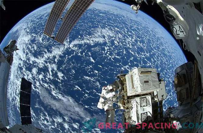 Fantastisk utsikt från rymdstationen