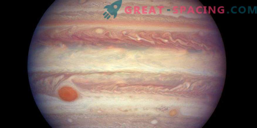 Hubble skjuter Jupiter från nära håll