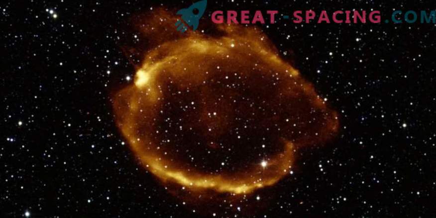 Gravitationslinsering hittade supernova