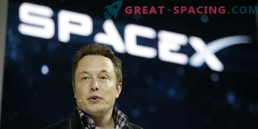 Ilon Musk startar sin bil i rymden
