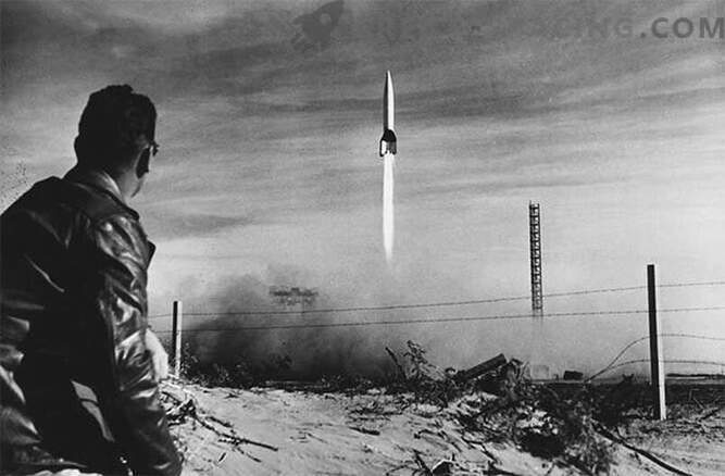V-2: raket drivs av ett fascistiskt tyskt militärfordon