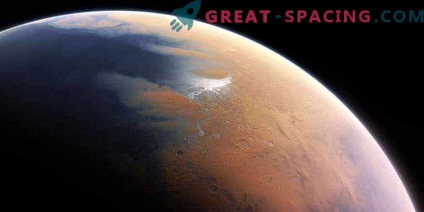 Tidig Mars visar varm öken med enstaka regnskur